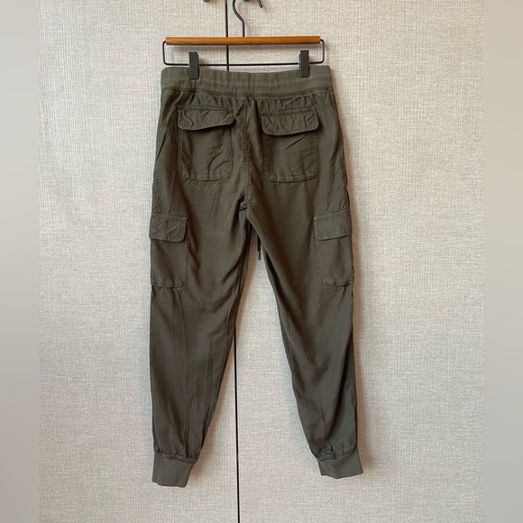 Community | Joggers - Picture 2 of 3